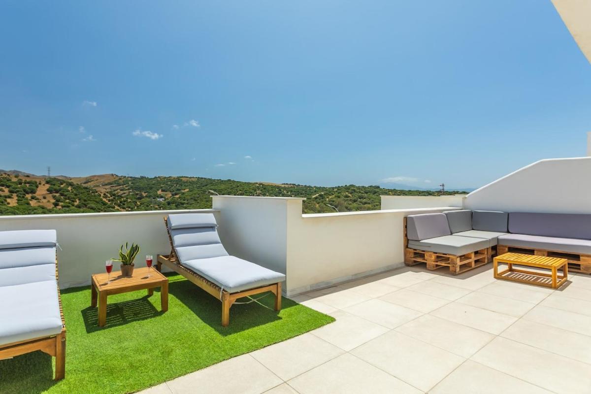 Apartment Con Terraza, Piscina Y Parking *